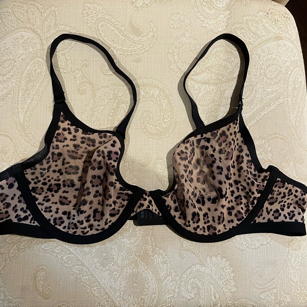 CUUP plunge bra in leopard 36B